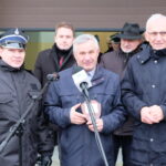 Przekazanie pojazdów (64)