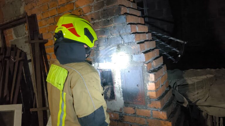 POŻAR SADZY W PRZEWODZIE KOMINOWYM W BORKACH